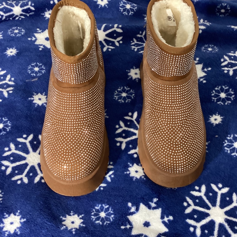 NEW W/O BOX TARYN by TARYN ROSE SZ 10 BROWN ANKLE BOOTS SILVER BEADS GLAMOUR - Picture 2 of 8